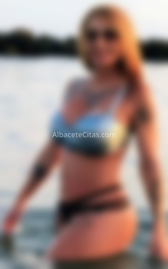 Nuria, cercana y elegante. 655019358. Citas en ALBACETE, ALBACETE. www.albacetecitas.com.