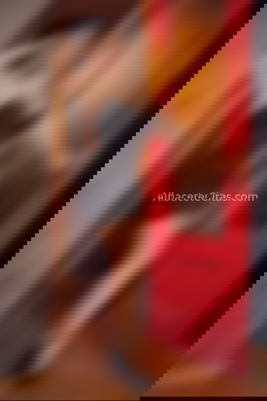 Ana, mujer latina. 613420899. Citas en ALBACETE, ALBACETE. www.albacetecitas.com.
