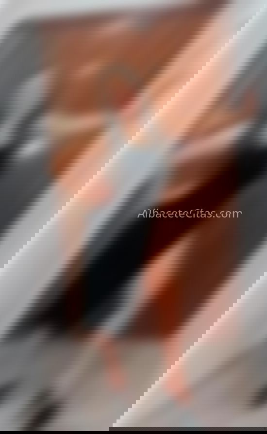 Ana, mujer latina. 613420899. Citas en ALBACETE, ALBACETE. www.albacetecitas.com.