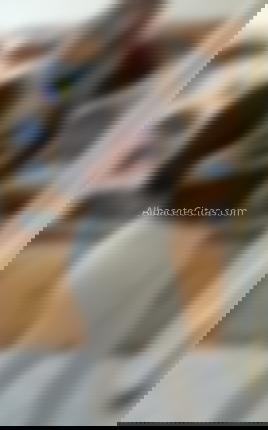 Daniela, alegre y entusiasta. 614243177. Citas en ALBACETE, ALBACETE. www.albacetecitas.com.