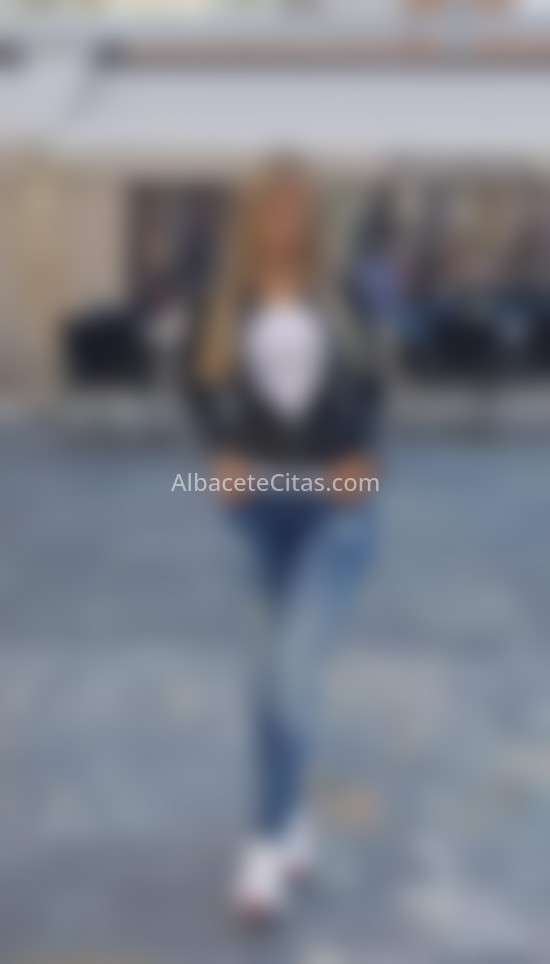 Minerva, rubia argentina. 613218500. Citas en ALBACETE, ALBACETE. www.albacetecitas.com.