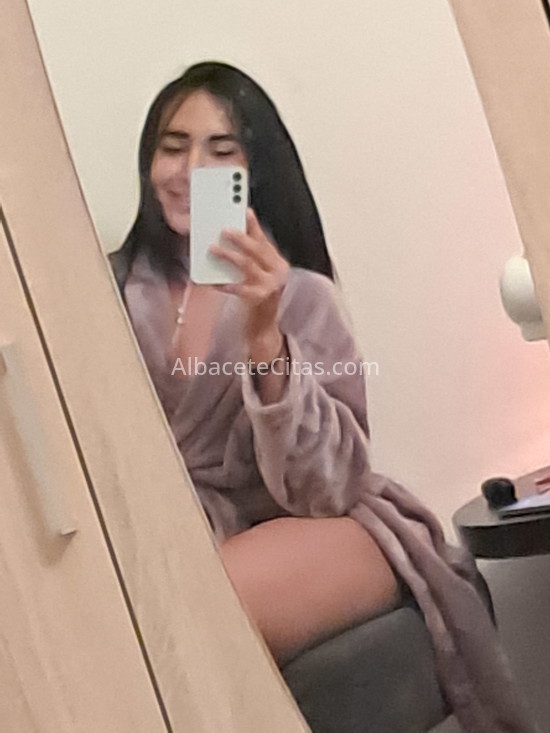 Elisa, joven trans colombiana. 631102627. Citas en ALBACETE, ALBACETE. www.albacetecitas.com.