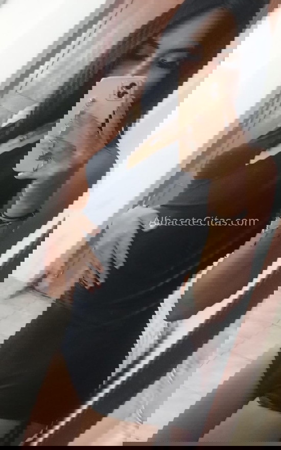 Elisa, joven trans colombiana. 631102627. Citas en ALBACETE, ALBACETE. www.albacetecitas.com.