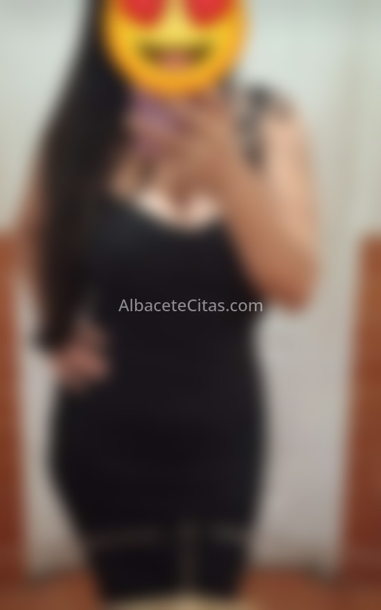 Dulce, morena guapa y elegante. 623566801. Citas en ALBACETE, ALBACETE. www.albacetecitas.com.