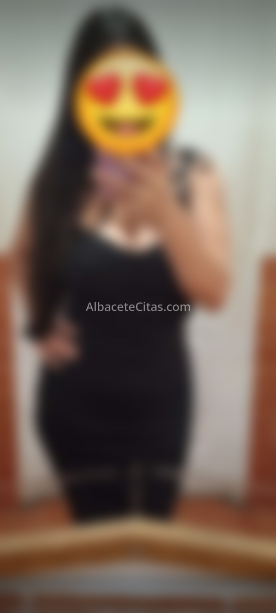 Dulce, morena guapa y elegante. 623566801. Citas en ALBACETE, ALBACETE. www.albacetecitas.com.
