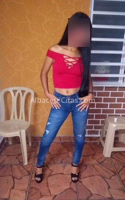Lea, encantadora joven colombiana. 607822692. Citas en ALBACETE, ALBACETE. www.albacetecitas.com.