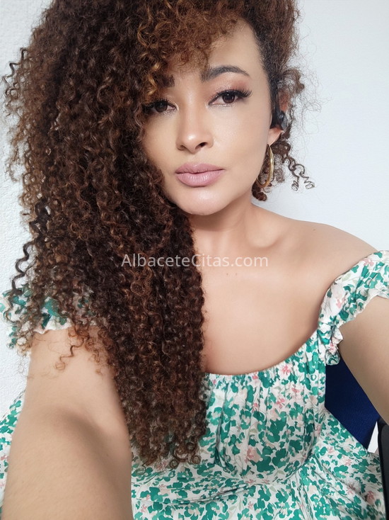 Perla, positiva y sociable. 612549860. Citas en ALBACETE, ALBACETE. www.albacetecitas.com. Perla, positiva y sociable. 612549860. Citas en ALBACETE, ALBACETE. www.albacetecitas.com.