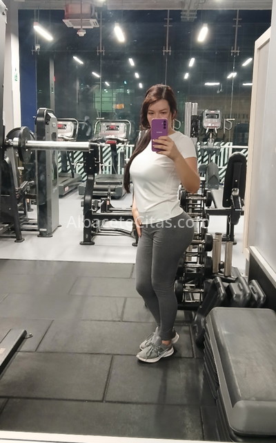 Susana, chica extrovertida y femenina. 635717752. Citas en ALBACETE, ALBACETE. www.albacetecitas.com.