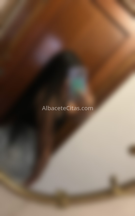 Michel, jovencita latina. 614761018. Citas en ALBACETE, ALBACETE. www.albacetecitas.com.