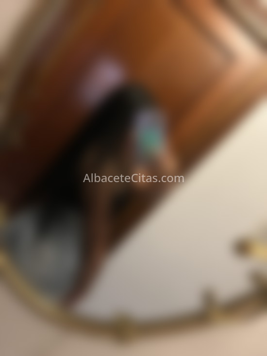 Michel, jovencita latina. 614761018. Citas en ALBACETE, ALBACETE. www.albacetecitas.com.