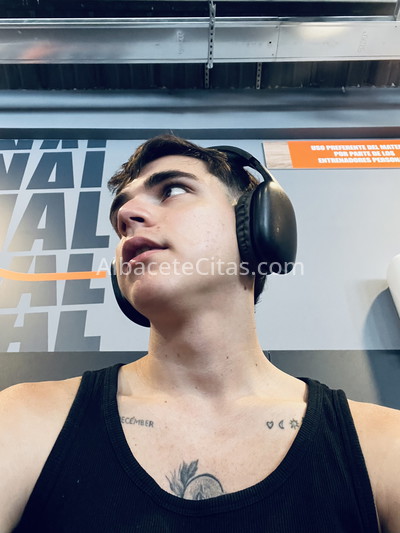 Sebas, latino simpático y divertido . 624931290. Citas en ALBACETE, ALBACETE. www.albacetecitas.com. Sebas, latino simpático y divertido . 624931290. Citas en ALBACETE, ALBACETE. www.albacetecitas.com.