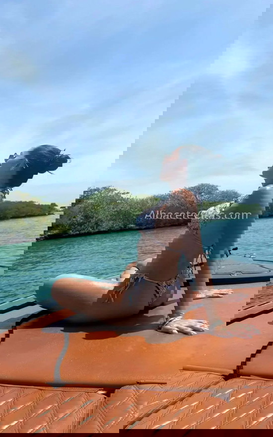 Sofía, chica fiestera nueva en la ciudad. 602081327. Citas en ALBACETE, ALBACETE. www.albacetecitas.com.